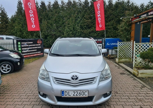 Toyota Verso cena 19900 przebieg: 282000, rok produkcji 2012 z Kęty małe 254